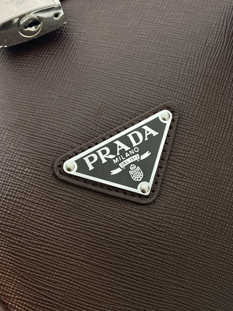 Pra*a travel bags